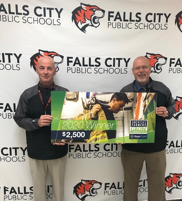 Falls City Farmer Directs America's Farmers Grow Communities Donation to Falls City Public Schools