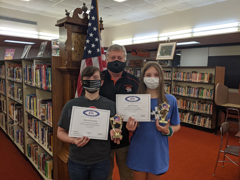 Kenzie Mason and Malesa Wickham Capture 1st Place in State Writing Contest